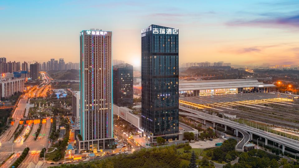Giri Hotel
