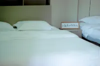 Canghai Yishu B&B