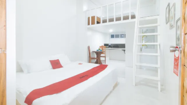 RedDoorz @ Alaminos Pangasinan  호텔