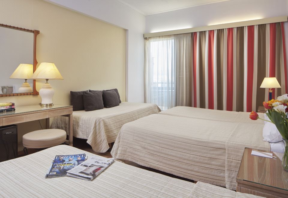 2. 칸디아 호텔 아..