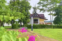 Mon Mon Boutique Hotel Hotels near Don Det