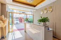 Hongrui Express Hotel