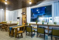 Free Travel Inn · Yangshuo Yuanmuju