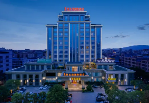 Vienna International Hotel Qishi Center Branch in Dongguan, Guangdong.