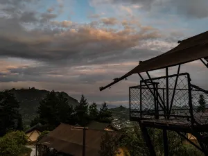 BZIKA  Wonderland Retreat (Zhangjiajie Forest Park Middle Gate)
