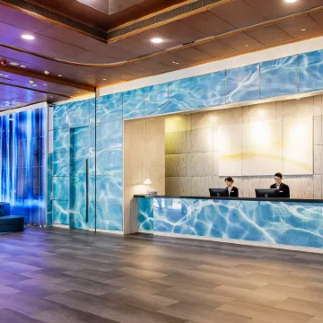 Hotel COZI Harbour View Hotels near E-Max