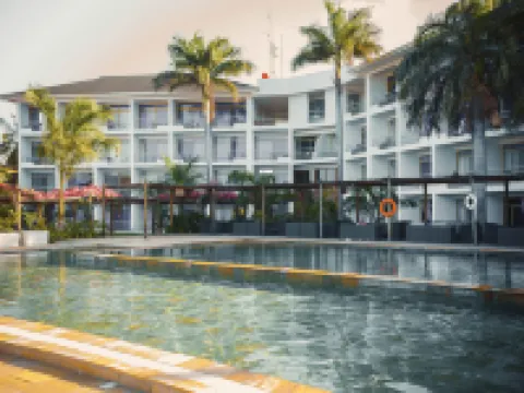 長頸鹿海灘酒店 鄰近姆布迪亞島的酒店