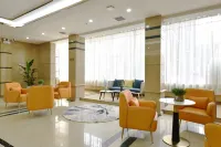 Zhongzhou Hotel (Jiaozuo High-Speed Railway Station Wangfujing Plaza)