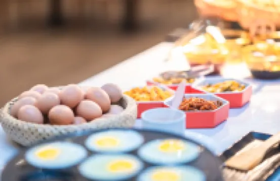 仟那酒店（洛陽龍門高鐵站市政府店）