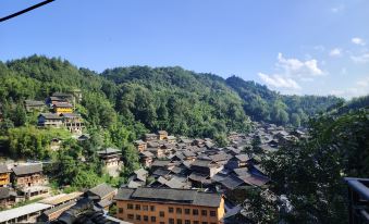 Zhuyun Mountain Residence Homestay (Rongjiang Dali Dong Village)