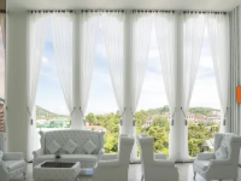 โรงแรม บีทู ภูเก็ต พรีเมียร์ โรงแรมในภูเก็ต