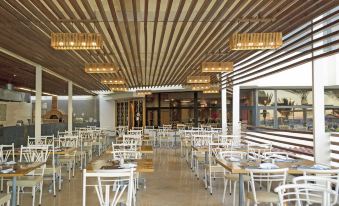 Sunrise Holidays Resort (Adults Only)