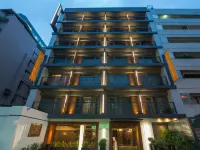 Simple+ hotel Hotels near Urban One