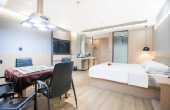 途派雅ホテル（荊州鬆滋白雲路広銀翡翠城） 松滋のホテル