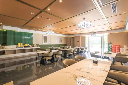 Wassim Hotels&Resorts (Zhongchuan Airport) Отели рядом с достопримечательностью «Dinosaur Kingdom»