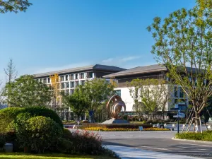 톈푸 인터내셔널 호텔 컴플렉스 롱슈 코트야드