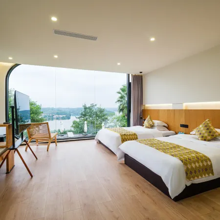 Floral Lux Hotel· Mianyang Yifang Huayu Hotel