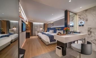 Yuesheng Hotel (Nanning Chaoyang Square Railway station )