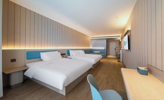 HanTing Hotel (Xinyang Huaibin Xiya Meiyueguangchang Plaza)