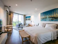 Escape Condominium Beachfront Suites - Mae Phim マン島周辺のホテル