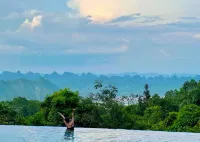 Yunsong Shansu - Pools