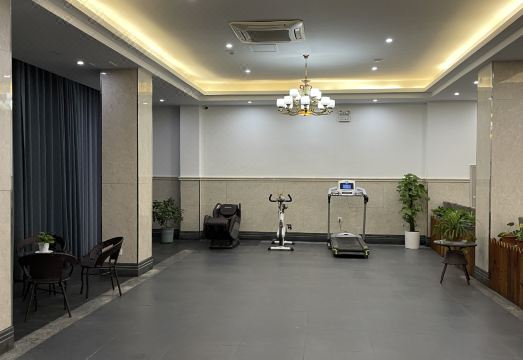 5. 하버 호텔 (항..