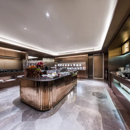 Crystal Hotel Wuhai Haibowan