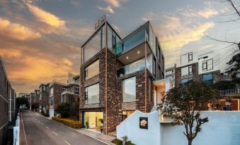 Dali Mantu Seaview Villa Inn - Housity