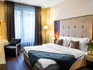 Crystal Hotel