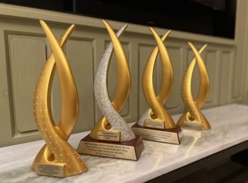 3. 산 퉁 퐁 커머..