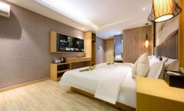 Taihe Kaida Business Hotel (Taihe People's Hospital)