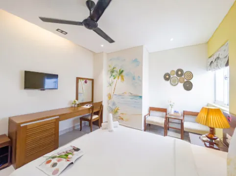 Doha Central Bliss Danang Hotel by Haviland Отели рядом с достопримечательностью «Da Nang Museum»