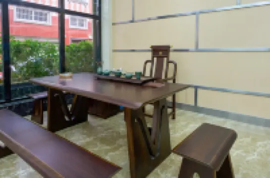 Letu Boutique Hotel (Wenshan Hengfeng Nanyuan Chengnan Bus Terminal Branch)