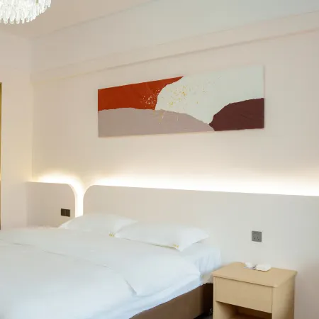 Xingyue Homestay (Chenzhou High-Speed Railway West Station)