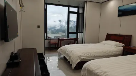 Sanqing Mountain Retreat Rural Secluded Homestay Отели рядом с достопримечательностью «The Nanqingyuan Scenic Area»