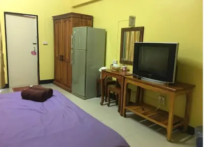 Peamsuk Sweet Prachin Buri Hotel dekat Wat Dong Khilek