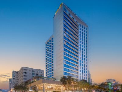 Starcity Bayfront Nha Trang Hotel