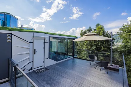 Dangyang Lvwochuan Space Capsule B&B Отели в г. Данъян