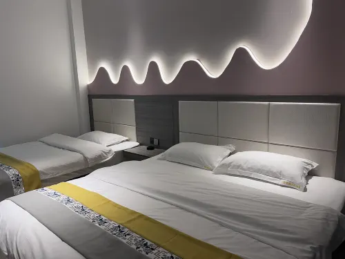 Moonlight Hotel (Qingfeng Road)