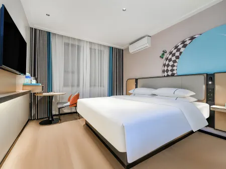 City Hotel (Chongqing Olympic Sports Center Shiqiao Pu Subway Station) Отели рядом с достопримечательностью «Chongqing Institute of Public Administration»