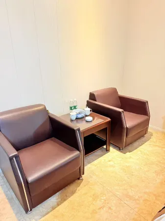 Yihao Hotel (Yulin Bobai Bus Station Branch) Отели в г. Bobai