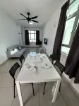 TuR10-3room1living-SPICE Stadium-1minFoodCourt-5minit Airport Hotels in Balik Pulau