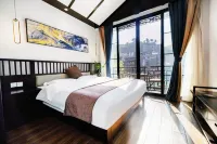Yunmeng River View Boutique Homestay Hotel dekat West Gate Tower