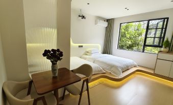 Shanheyue Chinese Inn (Qingyan Ancient Town)