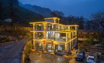 Linzhou Zhenshi Renjia Homestay (Taihang Grand Canyon Shibanyan)