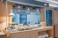 HanTing Hotel (Weining Caohai Railway Station) - breakfast
