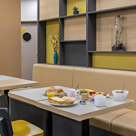 B&B HOTEL Rouen Centre