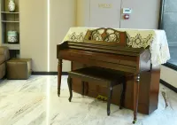 Lanyue Hotel (Weifang Airport Railway Station)