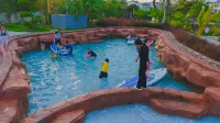 China Pengdong Kunpeng Homestay (Pengdong Scenic Area Branch) - Pools