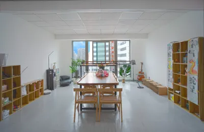 Zhuanshan International Youth Hostel (Jiaxiu Lou Qingyun Market)